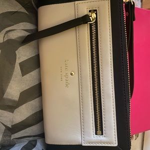 Kate Spade Med size wristlet